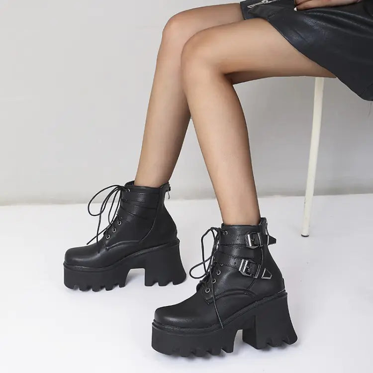‘Hey Buck-O’ Chunky Heel