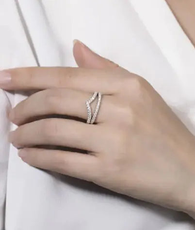 V-Row Ring